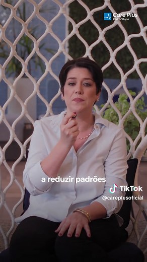 Como tecnologia pode ajudar na saúde? A tecnologia pode te ajudar a cuidar da sua saúde mental! A Ana Paula, psicóloga da Care Plus, explica que, quando usada da forma certa, a tecnologia oferece recursos que auxiliam no monitoramento do estresse, da ansiedade e do bem-estar emocional. Assista ao vídeo e conte nos comentários: você já utiliza algum desses recursos? #CarePlus #psicologia #tecnologiaesaúde