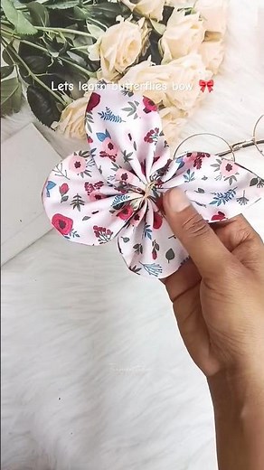 How to make a butterfly bow 🎀 #bows #bowmaking #scrunchies #craft #diy #hairbows #haul #shorts #sew