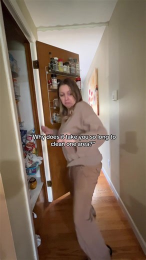 This hit way harder in my head 🙈😂😂😂😂 I really gotta stop putting 2000s hip hop on while I clean #millennial #millenialmom #cleaning #cleantok #relateable