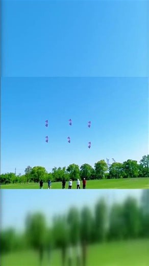 The kite flying performance with four-line kites in formation was so amazing!