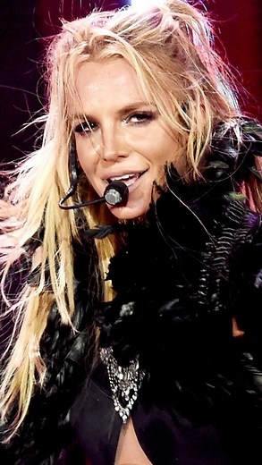 Britney Spears Remixes on Instagram: "A moment! #britneypieceofme #gimmemore #britneyspears #britney #britneyarmy #britneyjean #britneyfan #popmusic #princessofpop #oopsididitagain #itsbritneybitch #britneyspearsfan #popprincess"
