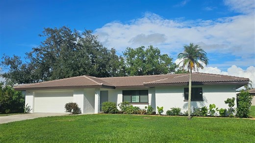 3317 Pine Valley Dr, Sarasota, FL 34239 - MLS A4687689 - Coldwell Banker