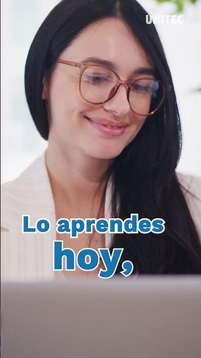 How can you study at UNITEC and work at the same time with flexible hours?