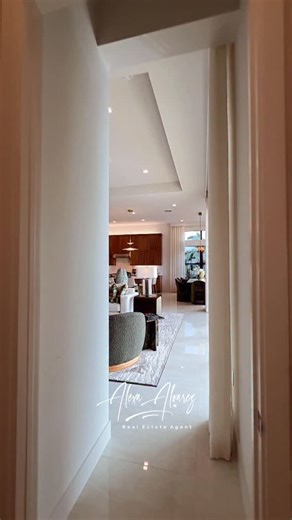 🏡 Searching for your next home in South Florida? Whether you’re exploring Port St. Lucie, Palm City, or The Palm Beaches, this region offers incredible communities, top schools, new construction options, and the lifestyle everyone is moving here for. 🌴☀️ From showings to closing, I’m here to help you find the perfect home that fits your needs, budget, and future plans. 📲 Call or DM me today — link in bio! Alexa Alvarez, Realtor Keller Williams of the Palm Beaches 📞 561-839-0011 #SouthFlorida