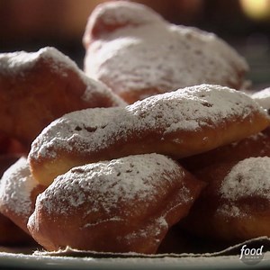 826K views · 3.7K shares | Tyler Florence's Ultimate Beignets are the perfect way to get ready for a NOLA #GreatFoodTruckRace premiere! Tune in Sunday @ 9|8c! | Food Network | Facebook