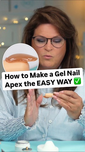 Creating Gel Nail Apex Easily with Gravity