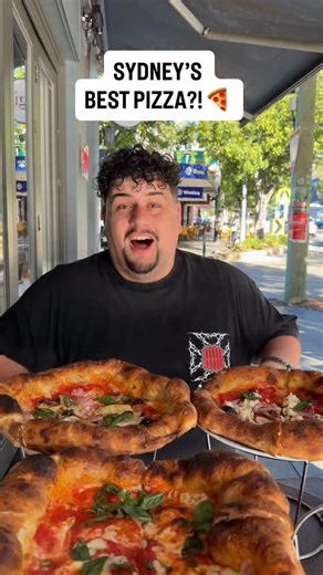Is this Sydney’s best pizza?! 🍕 @gigis_balmain @daniel_gigis_pizzamaker ft. A crazy Lasagne pizza?! #foodreview #foodreviews #sydneyfood #pizza #woodfirepizza | Dub Eats Everything