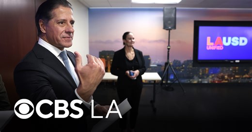 LAUSD holds closed-session meeting after FBI raids Alberto Carvalho's home, LAUSD headquarters