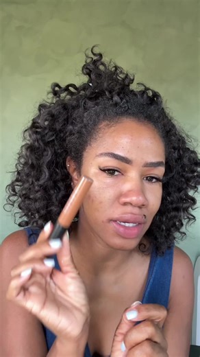 where would I be without my @maccosmetics studio fix concealer? honestly I don’t want to know. i’m shade NC50 and use their 130 to buff the product effortlessly into my skin before moving onto my foundation. #hyperpigmentationmakeup #hyperpigmentation #makeuptricks