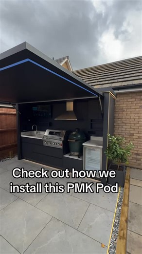 Check out how we install this PMK pod 🔥 for more information head over to the link in my bio #kitchen #home #bbq #outdoorcooking #led #outdoor #outdoorliving @pmkpod @wb.hiab @paulmarkkitchens | Paul Mark