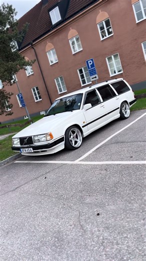 Volvo 940 & 744: B230F Turbo Power