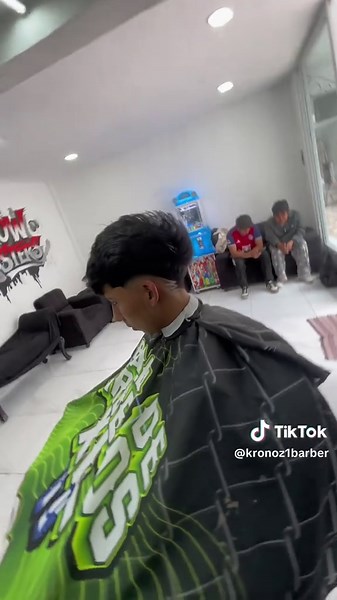 LOW DROP FADE DESING💈💯 #kronoz_cuts #flowmasters #2025 #dropfade🔥✂️💈❗️❗️❗️❗️ #design #grandesbarberos #paratiiiiiiiiiiiiiiiiiiiiiiiiiiiiiii