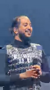 643K views · 10K reactions | Ce soir Slimane s'est produit sur la scène du Zénith Nantes Métropole où il a interprété ses chansons de son dernier album ainsi que des plus anciennes, notamment "Avant toi". Le public remplace VITAA Vous allez le voir où ?  Simon Ruhlmann ~~~~~ #slimane #vitaa #nantes | Fan de concerts | Facebook