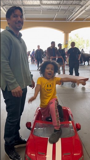 5 year old drives car into Home Depot! #car #homedepot #omg #savedtheday | Jordan Sunshine