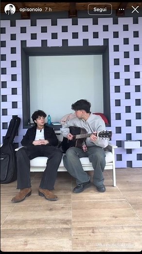 Amici 25: Opi improvises a unique duet with Lorenzo Salvetti.