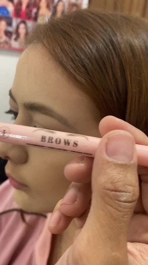 Shape those eyebrows with JG Brow pen. #jgcosmeticsnbodycare #JGBrows #fyp #zyxcba