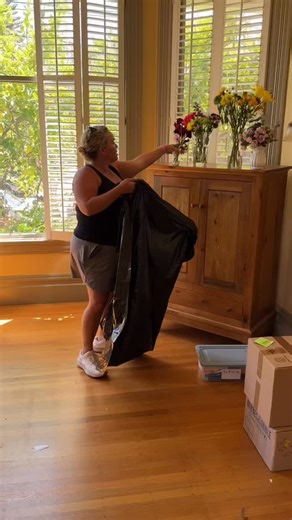 Being a Realtor® isn’t always glamorous. It’s long days, problem-solving, and doing whatever it takes. I’ve opened countless doors, navigated tough negotiations, and helped sellers and buyers get results they didn’t think were possible. I work hard, exceeding my clients expectations because I love what I do. If you’re thinking about making a move, call me — I’m here to help. Ready to talk about your goals? Send me a message or comment “INFO” to get started. Laura Meith, Realtor® Compass | DRE 02