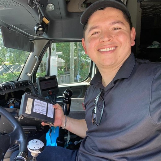 🚨 Don’t Ignore Cummins Code 343. When working on a Cummins Celect Plus ECM (N14 engine), Code 343 may appear. 📟Although the description says "no effect on performance," this can be misleading. 🚫The fault indicates a communication error with the fault-processing chip, which can cause engine stumble, shutdown, or no start. 🔧👉 Follow us for more ECM tips and drop your questions in the comments! #ECMRepair #DieselTrucks #TruckMaintenance | Oscar Truck ECM