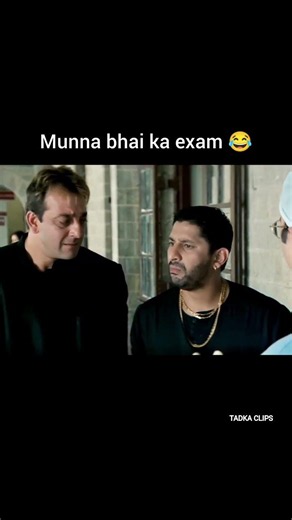 Munna bhai ka mbbs ka exam 😂 #bollywoodcomedy #munnabhaimbbs #funnymoments #movieclip