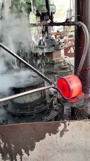 Forging hydraulic press