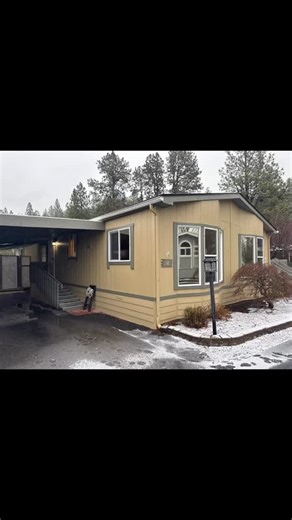 🛠️ Thinking of buying a used mobile/manufactured home? DON’T skip the inspection! Here’s a quick checklist of key things to check: Exterior & Foundation: • Roof: Leaks, missing shingles, sagging • Siding/windows/doors: Damage, seals, proper closing • Piers, tie-downs & anchors: Secure, no rust/shifting • Skirting & underbelly: No holes, tears, or moisture Interior: • Floors: Soft spots or sagging (sign of water/structure issues) • Walls/ceiling: Water stains, cracks, mold • Plumbing: Leaks, wat