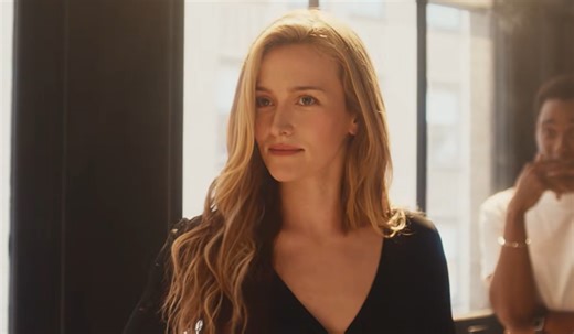 Love Story : bande-annonce de la nouvelle série de Ryan Murphy sur une romance tragique - CinéSérie