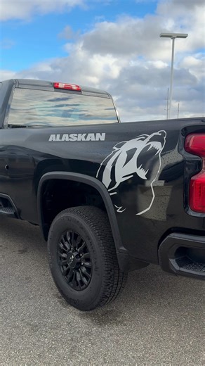2026 Silverado 2500HD Alaskan $49,982 Total Savings Of $-5,433 Off Of MSRP!! Schweet Deal On A Sharp Truck!! Link, Options, & Pricing 👇👇 https://tinyurl.com/yc75dxfk MSRP $55,415 Discount $-4,433 Rebate $-1,000 Price $49,982 Options Include Black Paint Jet Black Cloth Interior 6.6 Gas V8 Engine 10 Speed Allison Transmission Alaskan Snow Plow Package Gooseneck/5TH Wheel Package WT Convenience Package Power Folding Mirrors Upfitter Switches LED Cargo Lights Carpeted Floor Snow Plow Prep/Camper P