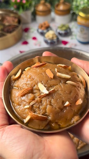 Quick Aate Ka Halwa | Kada Prasad Recipe . . #yum # #healthy #food #festival #foodblogger #food #foodie #healthyfood #foodpics #yumm #yummy #delicious #cooking #trending #viralreels #viral #foodlover #instafood #foodism #yummyfood #yummyyummy #réel #lunchbox #breakfast #reelsinstagram #appe #yummylicious #sabji #streetstyle | Foodie gujarati