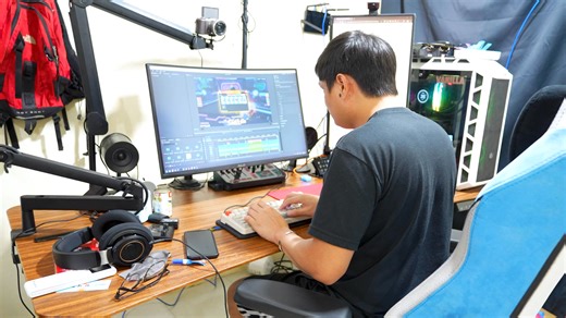 GG EZ tong project na to kay Ken! Using the ADATA LEGEND 860 SSD that has a R/W speed of up to 6,000 & 5,000 MB/s! The XPG LANCER BLADE RGB DDR5 RAM with sick RGB Lighting, High-quality materials for overclocking! Syempre, para sa faster render times at passing grade! - PeenoiseRealm 🛒 Shop here: 🔹 ADATA LEGEND 860: https://shopee.ph/Adata-LEGEND-860-PCIe-Gen4-x4-M.2-2280-Solid-State-Drive-500GB-1TB-2TB-i.826189056.29723473769 🔹 XPG LANCER BLADE RGB: https://shopee.ph/Adata-AD-AX5U6000C3416G-