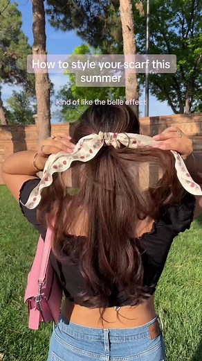 2 Ways to Wear Your Scarf This Summer