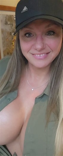 RT @BustytheAmazon: Just a normal night????