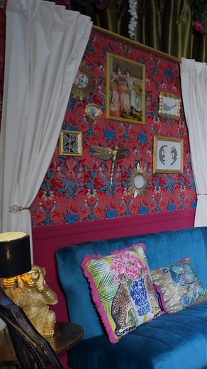 “Villa Fleur” just opened inside of a dome in Phoenix. 🍸 ABC15’s Nicole Gutierrez takes us inside the limited-time experience at Desert Ridge Marketplace. #VillaFleur #Phoenix #Arizona #Drinks #experience #ABC15 #ThingsToDo | ABC15 Arizona