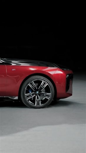 An extraordinary Marvel of Immersive Elegance! Experience the BMW i7’s intriguing interiors, which ensure an unforgettable experience. #BMWIndia #BMWi7 ———————————————— The models, equipment, and possible vehicle configurations illustrated in the advertisement may differ from vehicles supplied in the Indian market. | BMW India