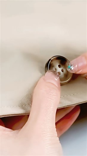 Sewionary on Instagram: "📌 How to Sew a Four-Hole Button That Never Falls Off! | Easy & Secure Sewing Method #howtosew #button #Sewing #diy #sewingtips"