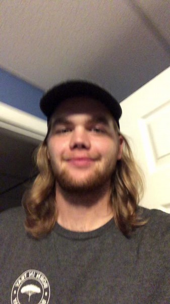 Lil sum sum 😌 @ohara84 #native #nativepride #nativetiktok #anishinaabe #eagle #feathers #menstraditional #powwow