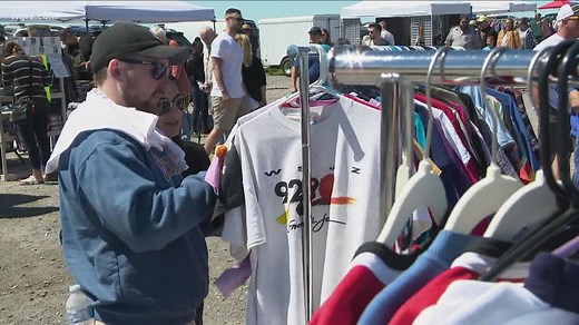 Queen City Super Flea returns with a large crowd