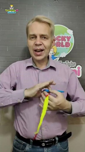 Learn how to play with Wacky The Magic Worm on a String looks alive #Shorts