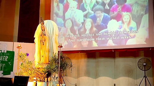 𝐈𝐧 𝐭𝐢𝐦𝐞𝐬 𝐨𝐟 𝐮𝐧𝐜𝐞𝐫𝐭𝐚𝐢𝐧𝐭𝐲, 𝐰𝐞 𝐭𝐮𝐫𝐧 𝐭𝐨 𝐟𝐚𝐢𝐭𝐡 🙏♥️🙏 The St. Joseph’s College of Quezon City community gathered for a 𝐂𝐨𝐦𝐦𝐮𝐧𝐚𝐥 𝐏𝐫𝐚𝐲𝐢𝐧𝐠 𝐨𝐟 𝐭𝐡𝐞 𝐇𝐨𝐥𝐲 𝐑𝐨𝐬𝐚𝐫𝐲 𝐢𝐧 𝐮𝐧𝐢𝐭𝐲 𝐰𝐢𝐭𝐡 𝐭𝐡𝐞 𝐍𝐚𝐭𝐢𝐨𝐧𝐚𝐥 𝐃𝐚𝐲 𝐨𝐟 𝐏𝐫𝐚𝐲𝐞𝐫 𝐚𝐧𝐝 𝐏𝐮𝐛𝐥𝐢𝐜 𝐑𝐞𝐩𝐞𝐧𝐭𝐚𝐧𝐜𝐞 - lifting our hearts for our nation, for peace, and for healing. Together, we prayed for an end to corruption, for strength in the face of calamities, and for hope that ren