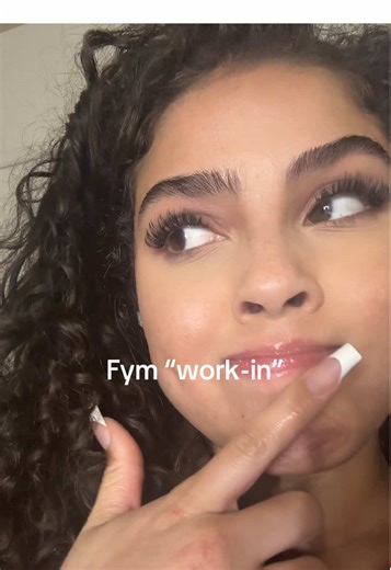 Pretty princess (@princesslanieta)’s video of Working