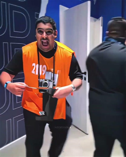 Ronaldo and Messi reacts to camera overtime 🥶😂 #football #ronaldo #messi #edit #soccer #funny