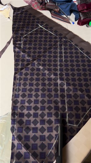 Custom Ties Italy 🇮🇹🇮🇹… Our Italian Ties are totally Hand-made in our small Home-tailoring near Milan…shop now www.passaggiocravatte.com | Passaggio Cravatte