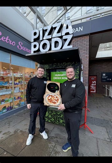 You Can Now Get Neapolitan Pizza From a Vending Machine in Wales 🍕 Late-night pizza runs in Wales have just levelled up. A brand new Neapolitan-style pizza vending machine has landed in Cwmbran, and it is the first of its kind anywhere in the country. The Pizza Podz pizza bending machine has appeared at Cwmbran Shopping Centre and is already turning heads. Not just because it serves pizza in under five minutes, but because this is proper Neapolitan pizza, made with ingredients straight from Nap