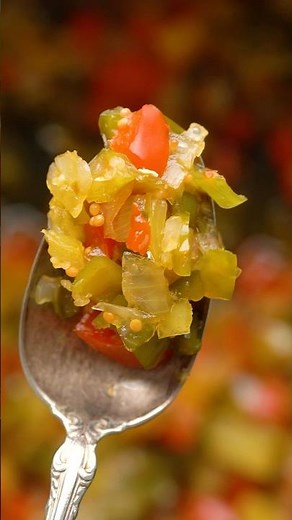 If you have extra peppers, try homemade pepper relish! Sweet or hot, it’s packed with flavor 💥