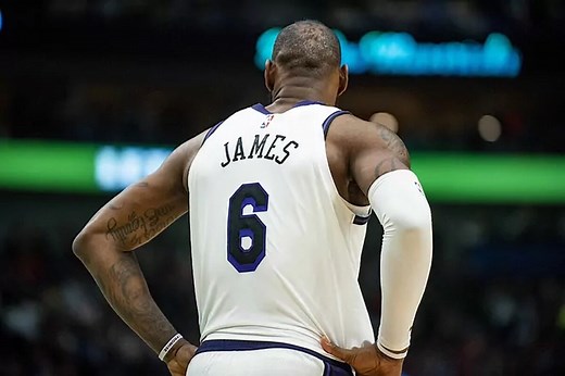 LeBron James leaves number 6, returns to his iconic 23 out of respect for Bill Russell