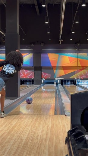 ten pin #bowling #bowlervibes #femalebowler