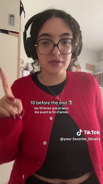 les 10 livres a lire avant 2026 hiii 😝 #10beforetheend #romantasy #fantasy #thrillertok #booktokfantasy