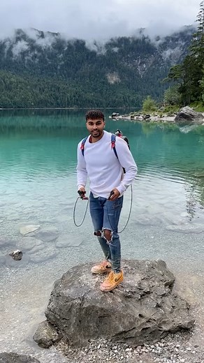 Jetpack was built by ourselves, the powder what comes out is vegan and consists of corn starch and food coloring | Youneszarou