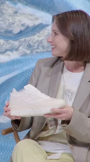 Modern Synthesis on Instagram: "Can we radically reduce complexity in product design… and still produce new arresting looks, feels, and functions? We think the answer is yes. Not by using more materials, but by combining the right ones, in the right way. That’s how we approached our collaborative footwear concept, the Korvaa Shoe: a running shoe designed the way nature might. 👟 Nature doesn’t waste. It doesn’t over-engineer. It simply combines the right elements in the right way. Our Hea