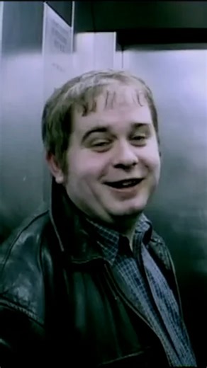 o, wat scheef on Instagram: "For “Lift” (2001, 24 minutes), filmmaker Isaacs installed himself in the lift of a typical English tower; and for ten hours a day, over two months, he would ride up and down with the residents, with his camera pointing at them. As people start talking to hi, we discover their lives. The film portrays the life in a high-rise building in London and implicitly engages with questions of cultural encounter, class, everyday urban life, and the sense of home. 🔗 Utrecht Uni