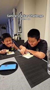 SALTINE CRACKER CHALLENGE 🤣 Can you eat SIX CRACKERS in ONE MINUTE?? 🤯 #foodchallenge #trending